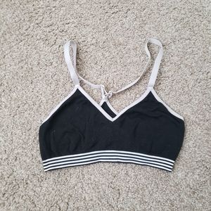 FREE WITH BUNDLE Fabletics sports bra